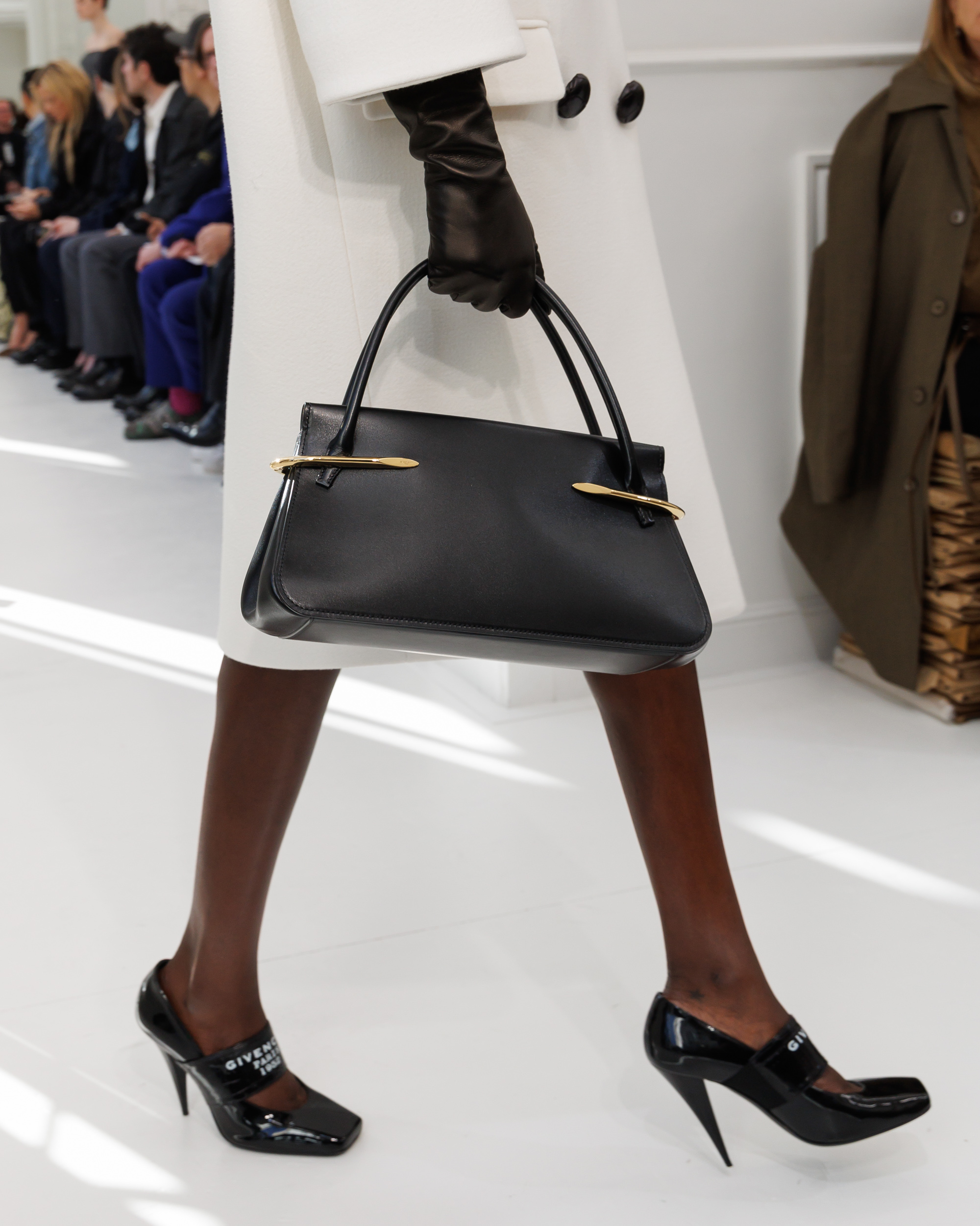 GIVENCHY FW25 WOMENSWEAR COLLECTION