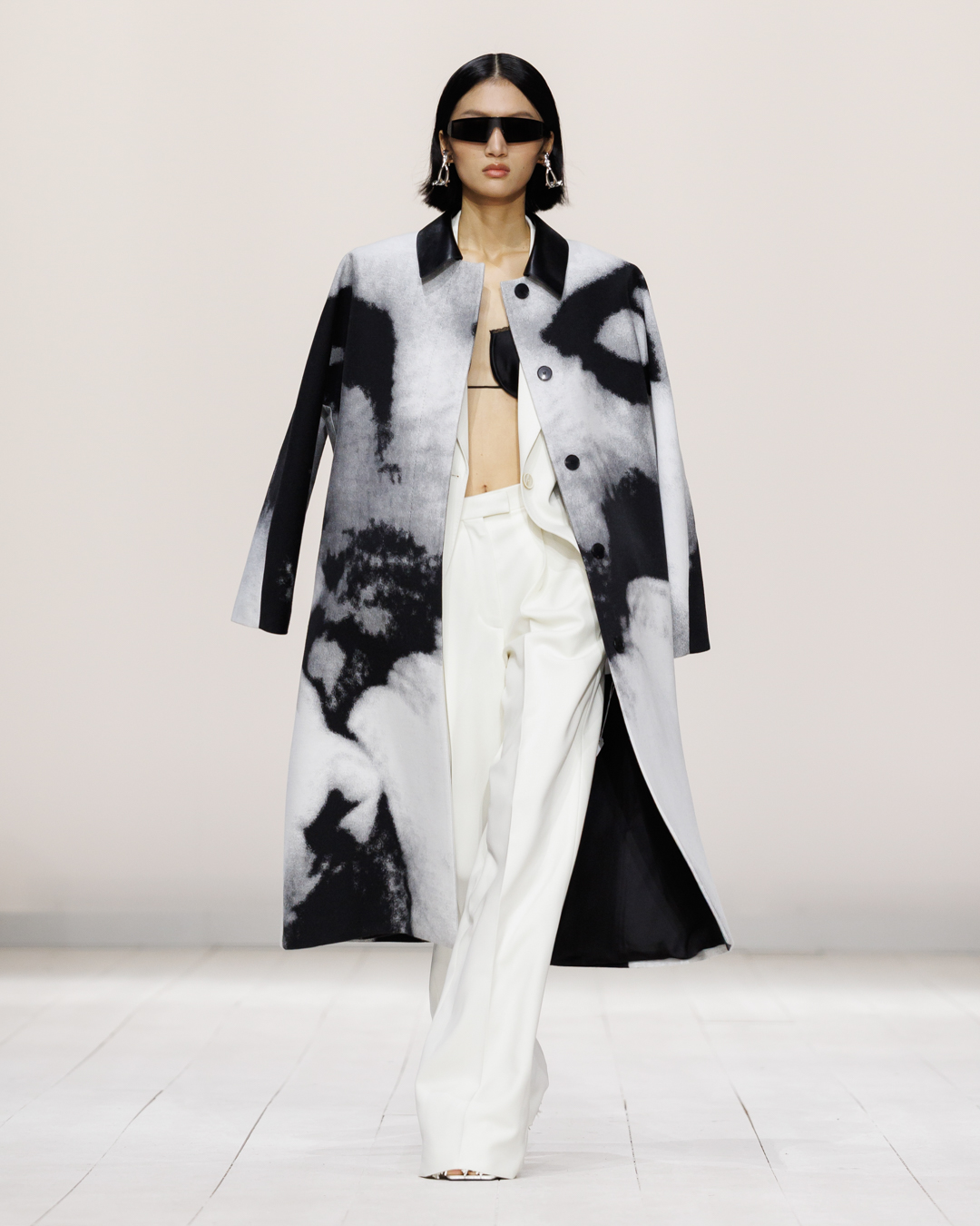 Givenchy_SS26_WOMEN_SHOW_LOOK_22