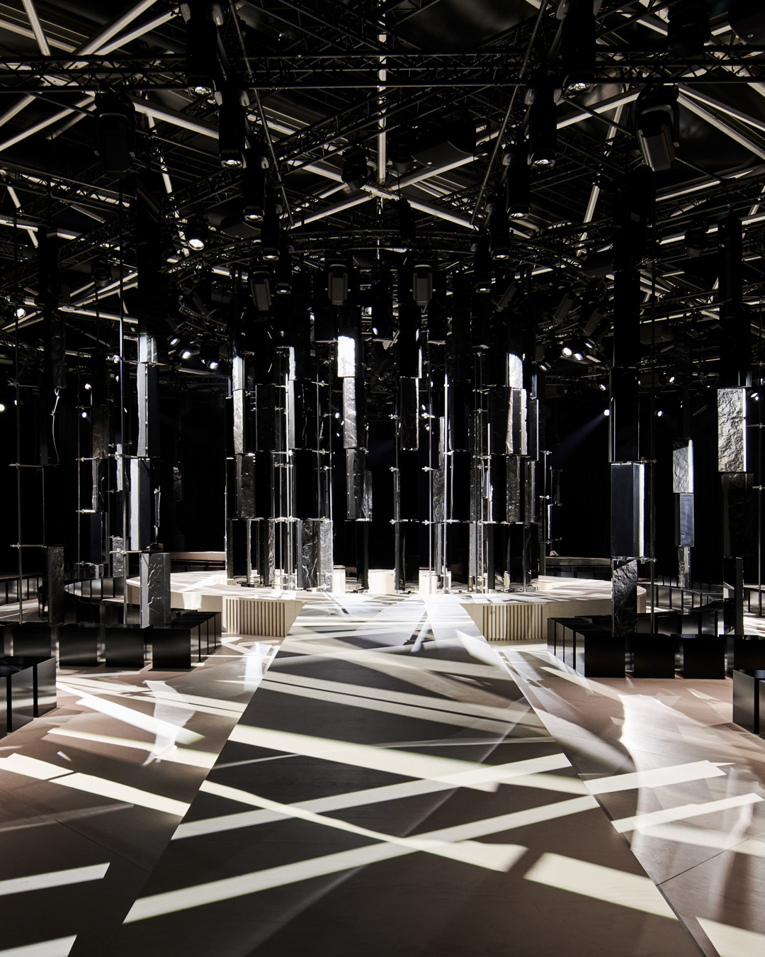 GIVENCHY_FW26_SHOW_LOCATION_DSC_8210_4x5