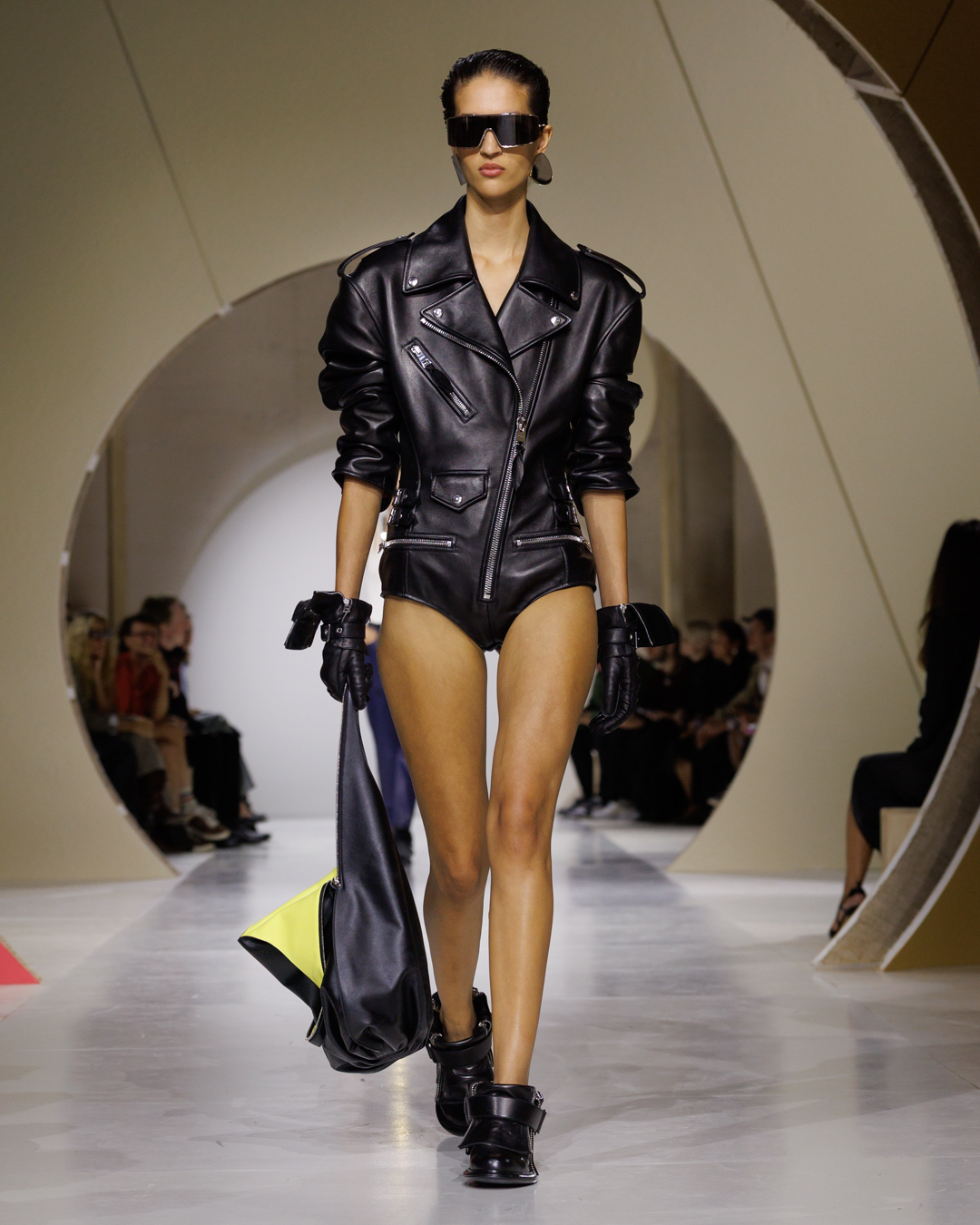 GIVENCHY_SS27_WOMEN_SHOW_LOOK_29