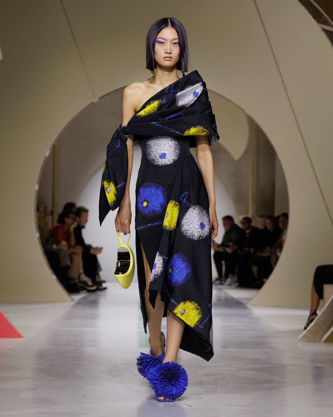 GIVENCHY_SS27_WOMEN_SHOW_LOOK_26