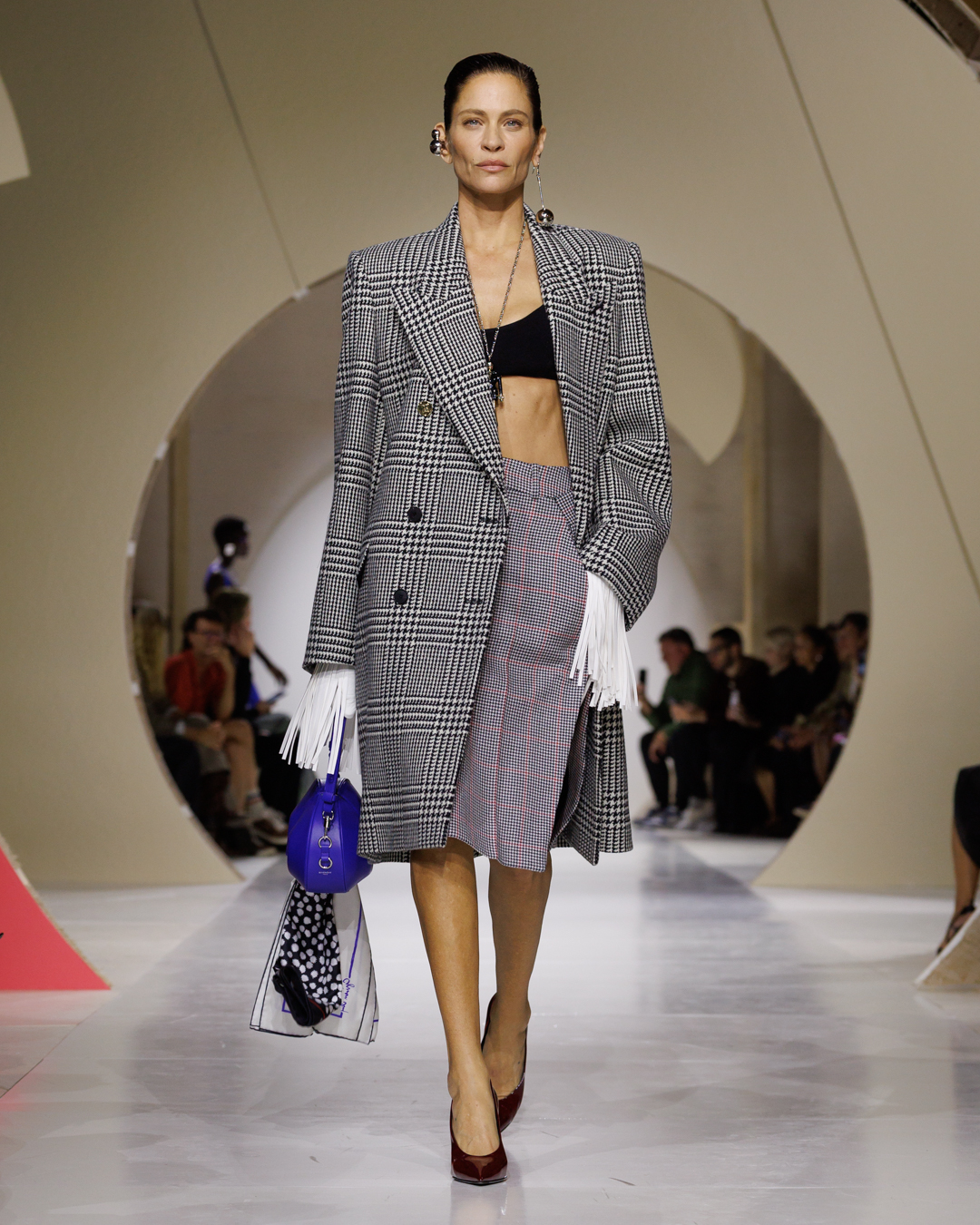 GIVENCHY_SS27_WOMEN_SHOW_LOOK_16