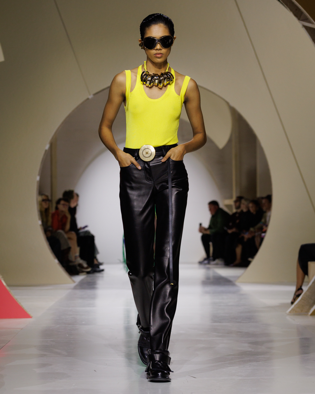 GIVENCHY_SS27_WOMEN_SHOW_LOOK_35
