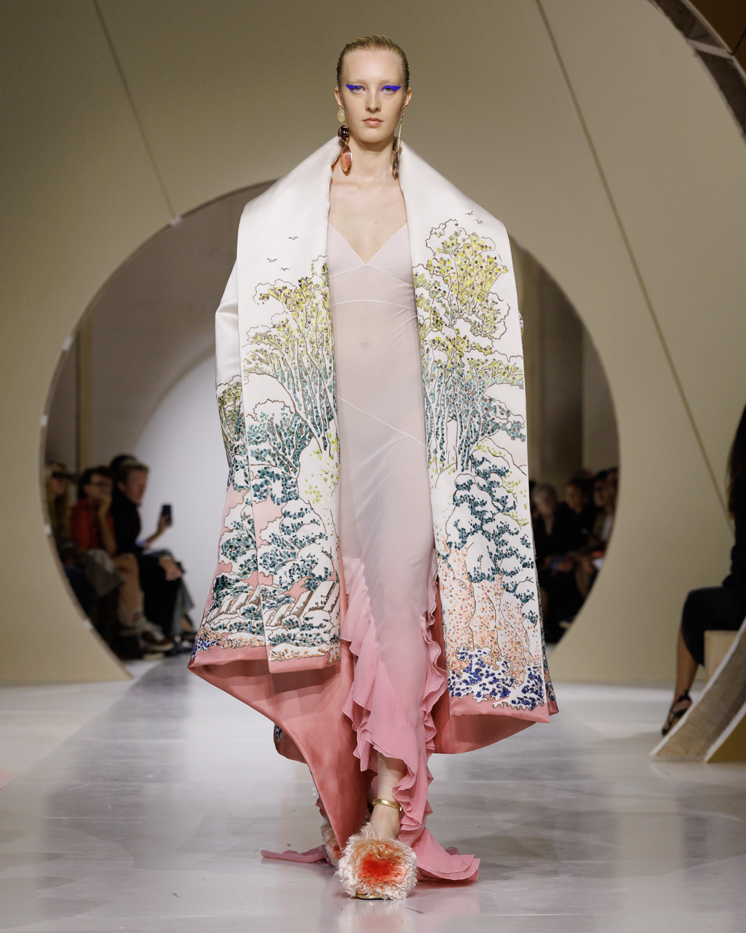 GIVENCHY_SS27_WOMEN_SHOW_LOOK_55