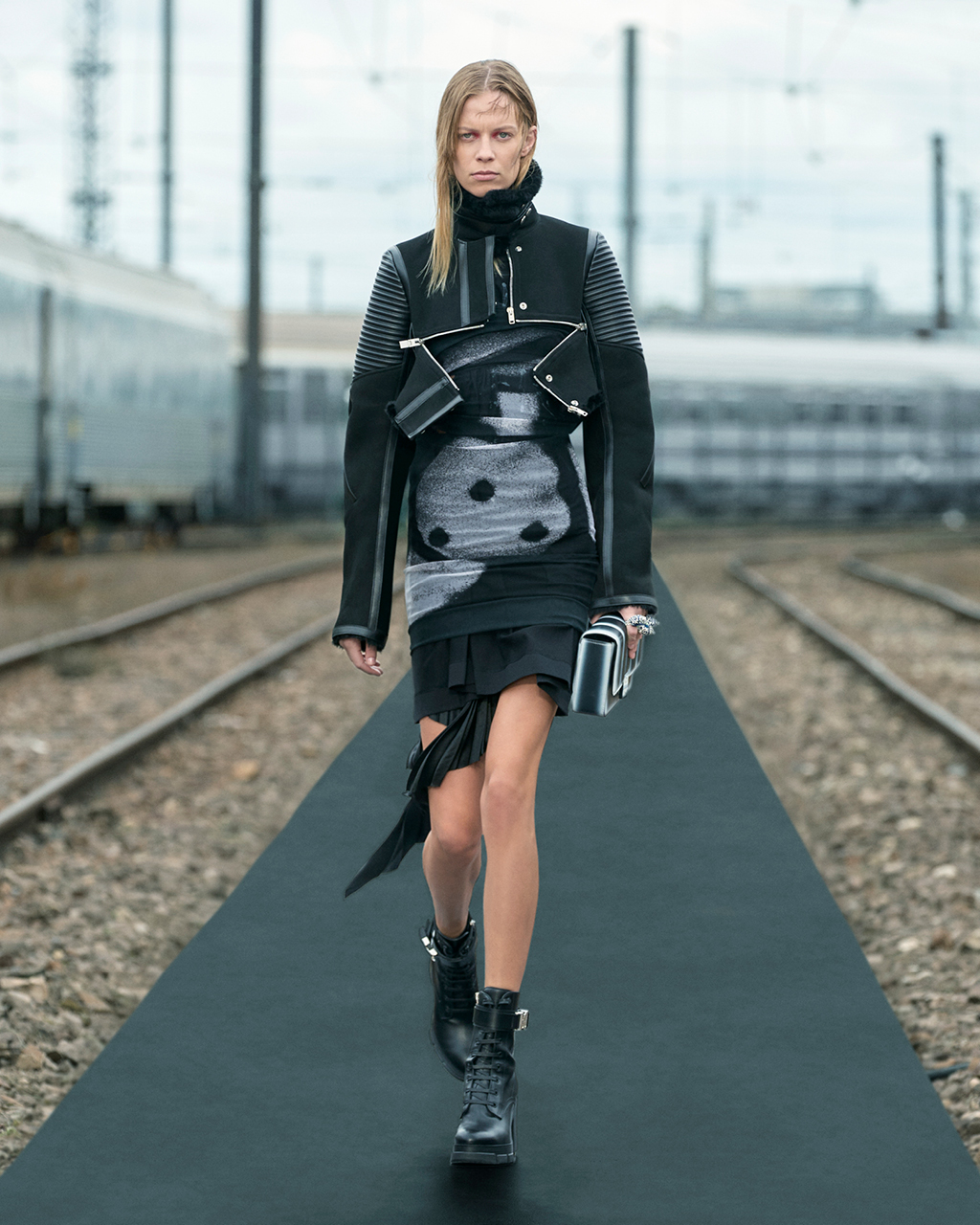 Givenchy Spring 2022 Pre-collection | GIVENCHY Paris